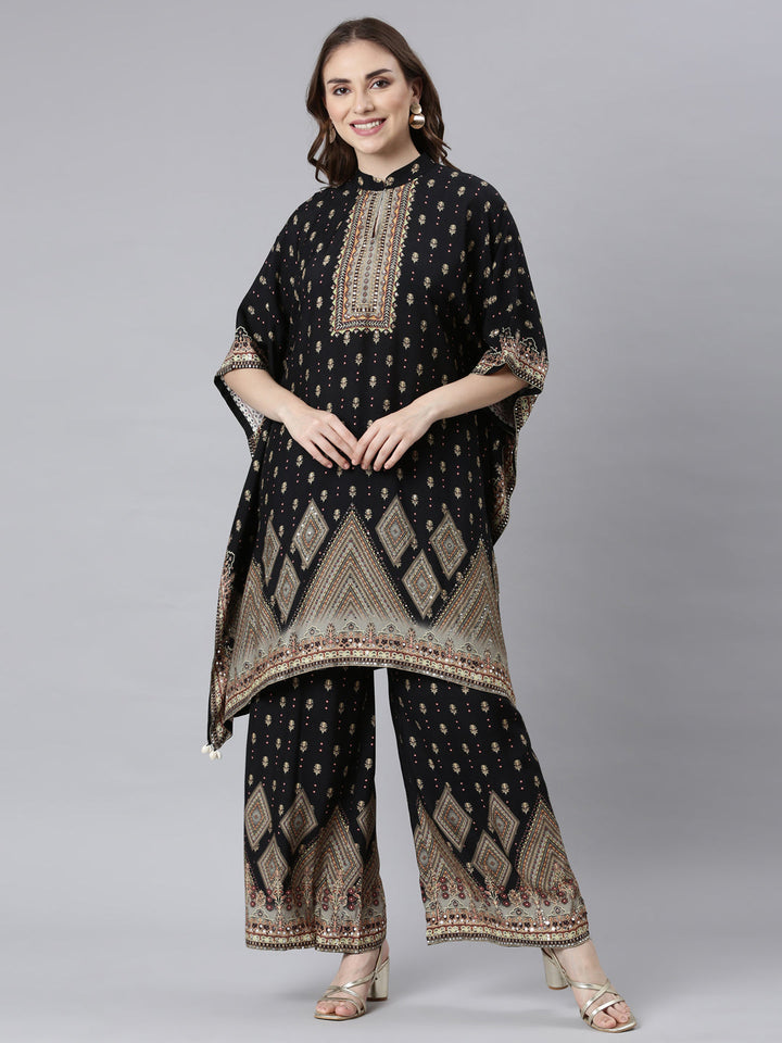 Neerus Black crepe printed kurta set with palazzo - front view