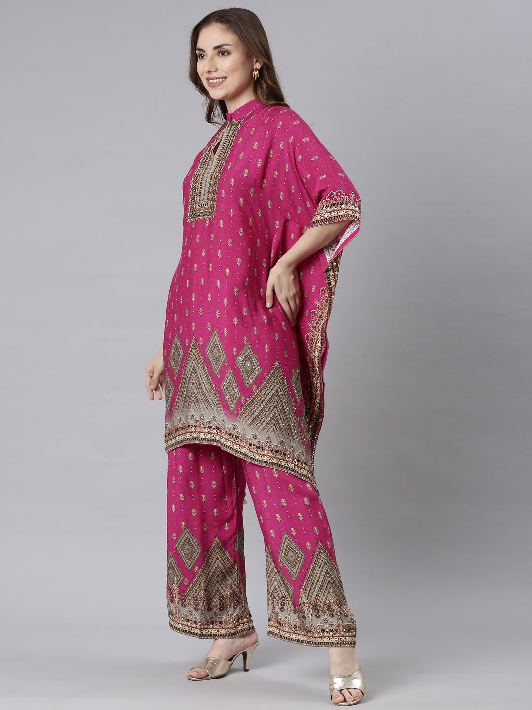 Neerus Pink crepe printed kurta set panelled with palazzo - side view