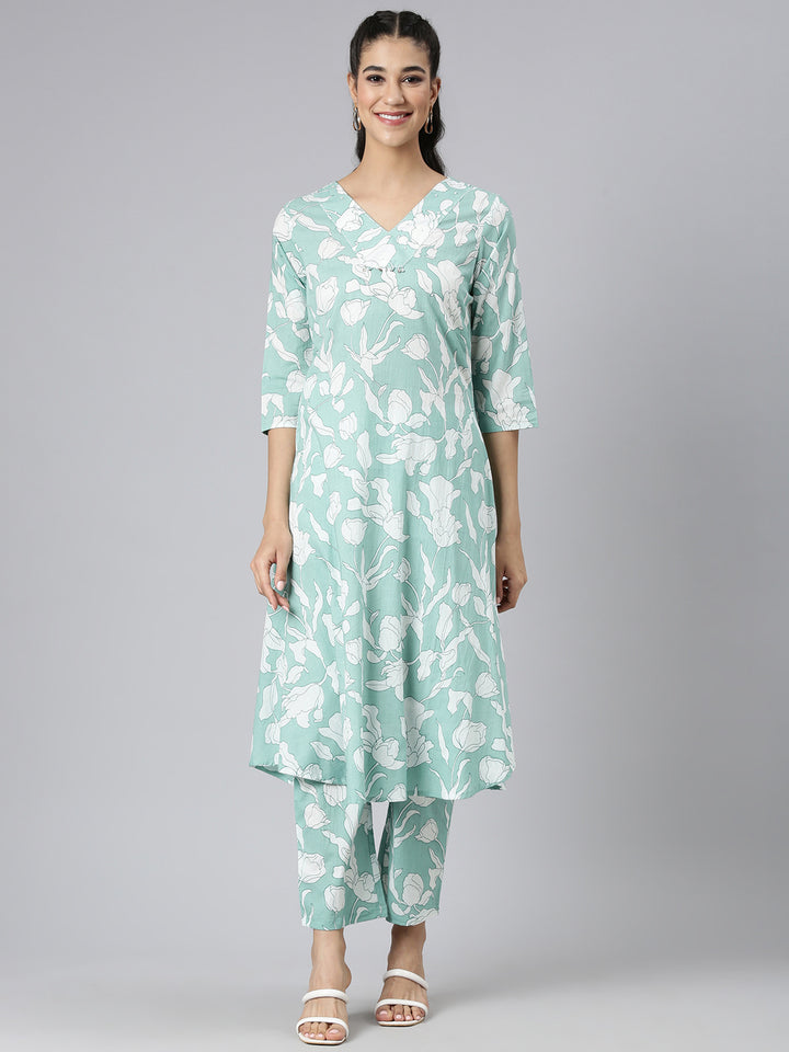 Neerus Green Casual Printed Curved Kurta and Trousers