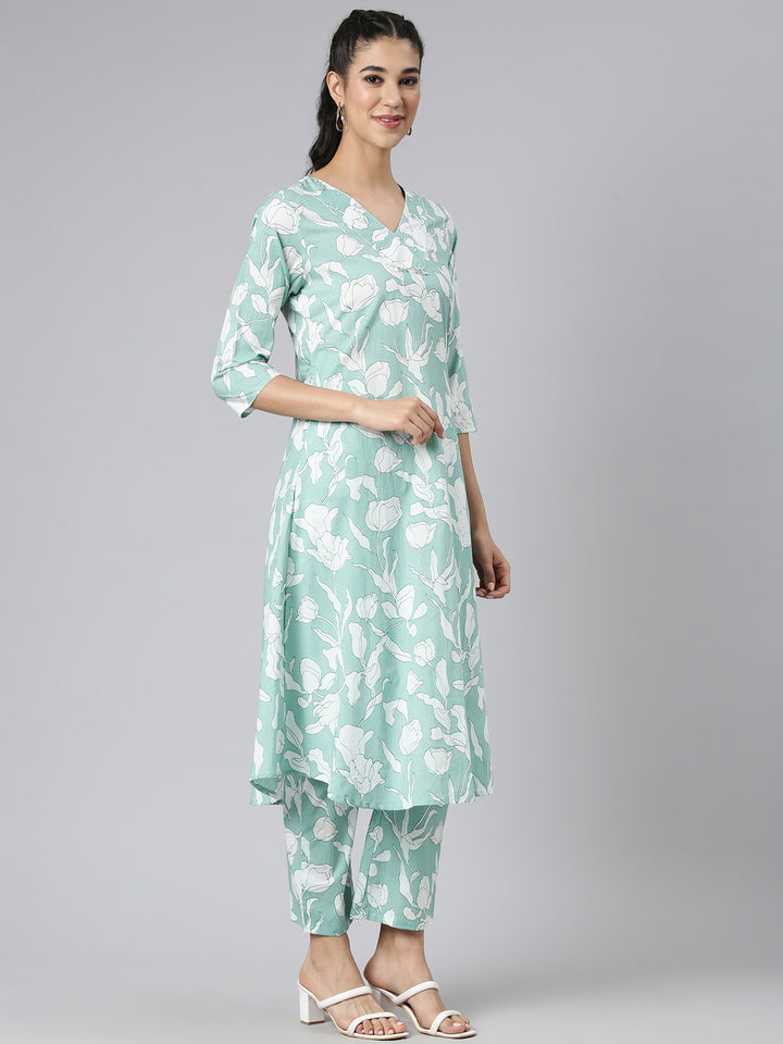 Neerus Green Casual Printed Curved Kurta and Trousers
