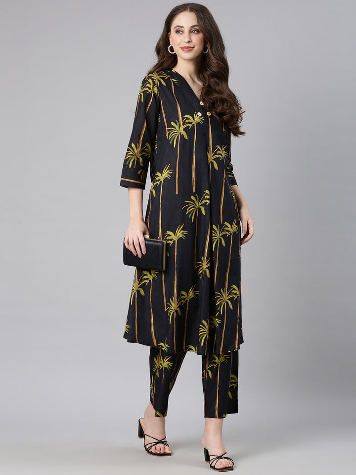 Neerus Black Printed Straight Kurta and Trousers