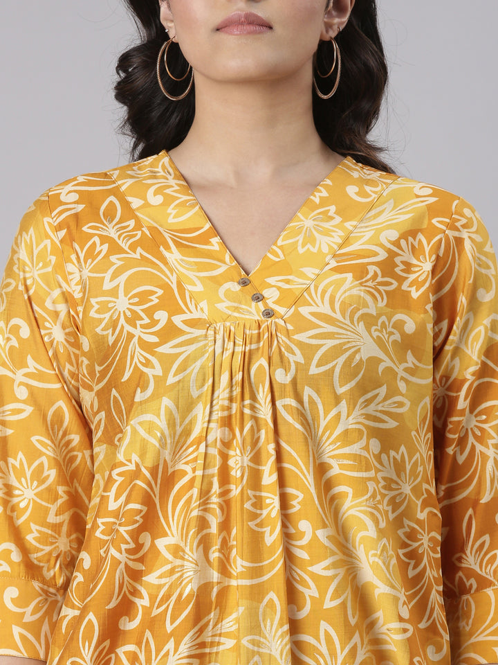 Neerus Mustard Casual Floral Straight Kurtas