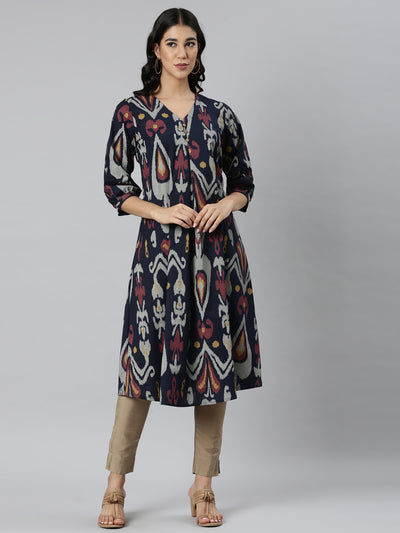 Neerus Navy Blue Casual Quirky Straight Kurtas