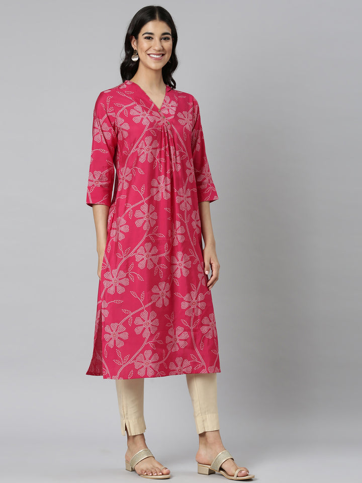 Neerus Red Casual Bandhani Straight Kurtas