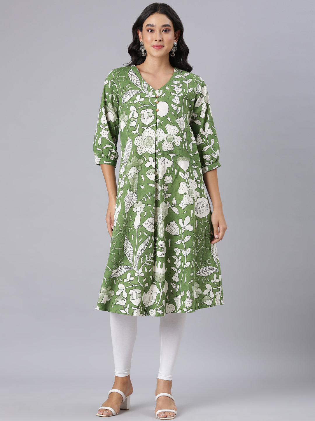 Neerus Green A-Line Casual Floral Kurtas