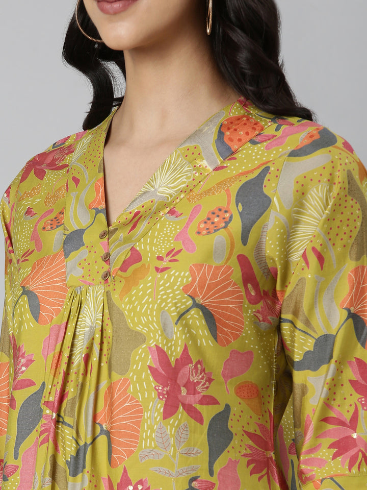 Neerus Green Casual Quirky Straight Kurtas