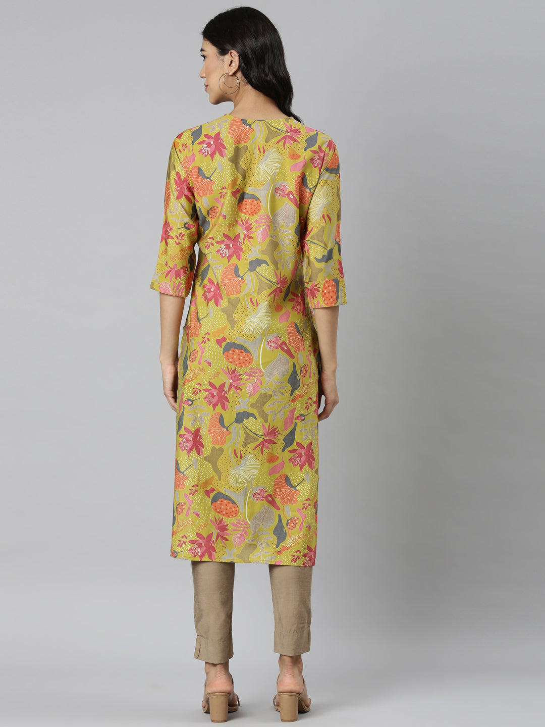 Neerus Green Casual Quirky Straight Kurtas