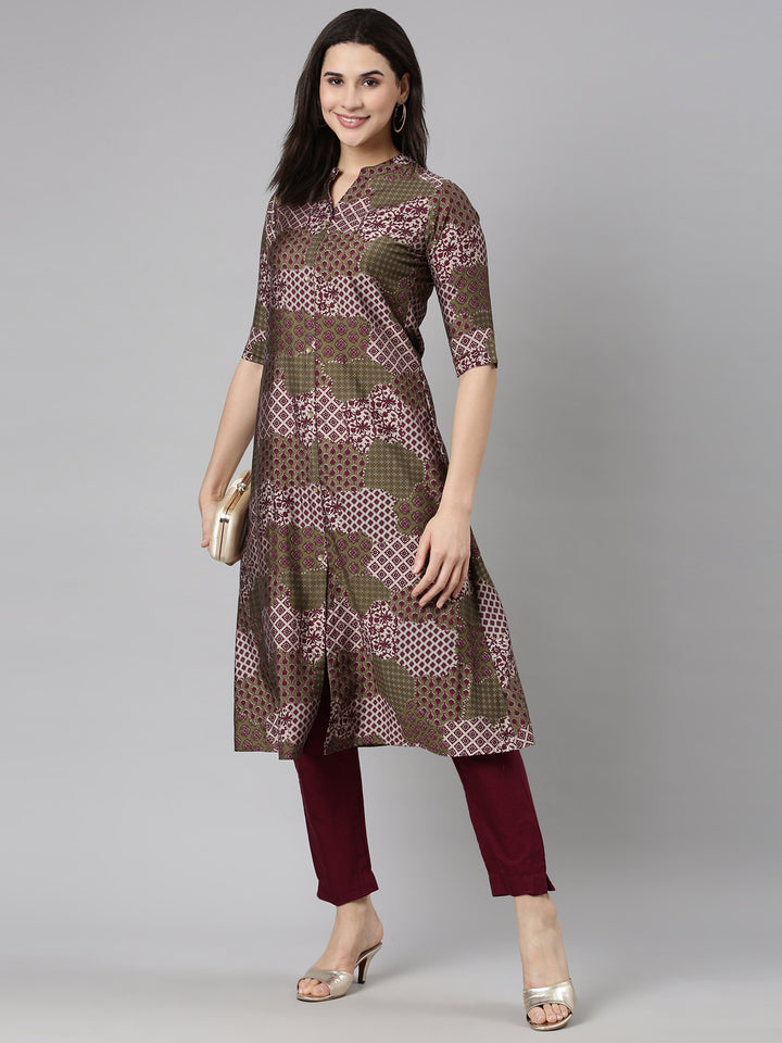 Neerus Purple geometric printed straight kurti - detail view 2