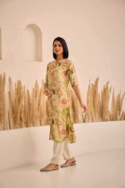 Neerus Pista Curved Printed Kurta