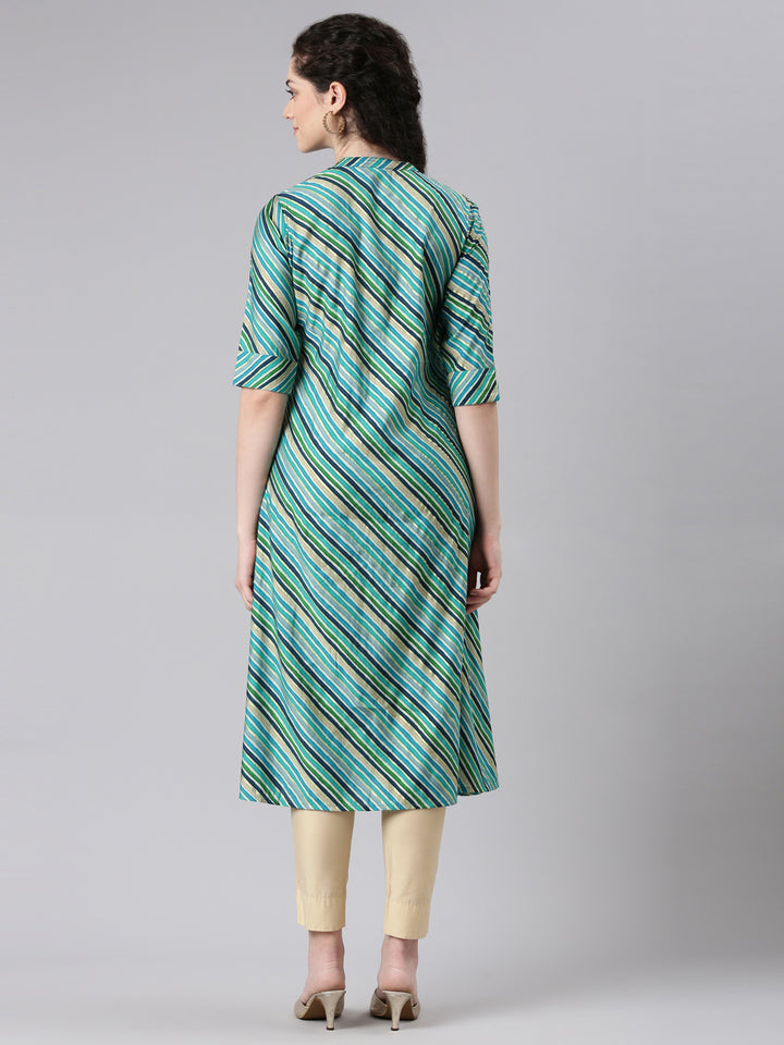 Neerus Green cotton straight kurti - side view