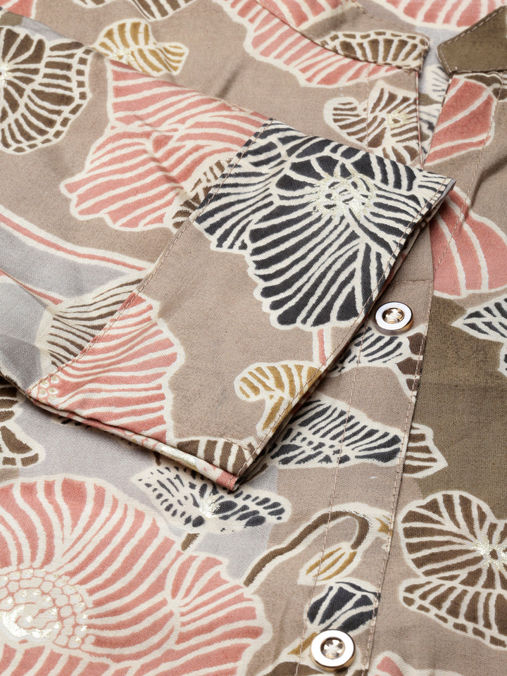 Neerus Brown floral printed straight kurta - detail view 4