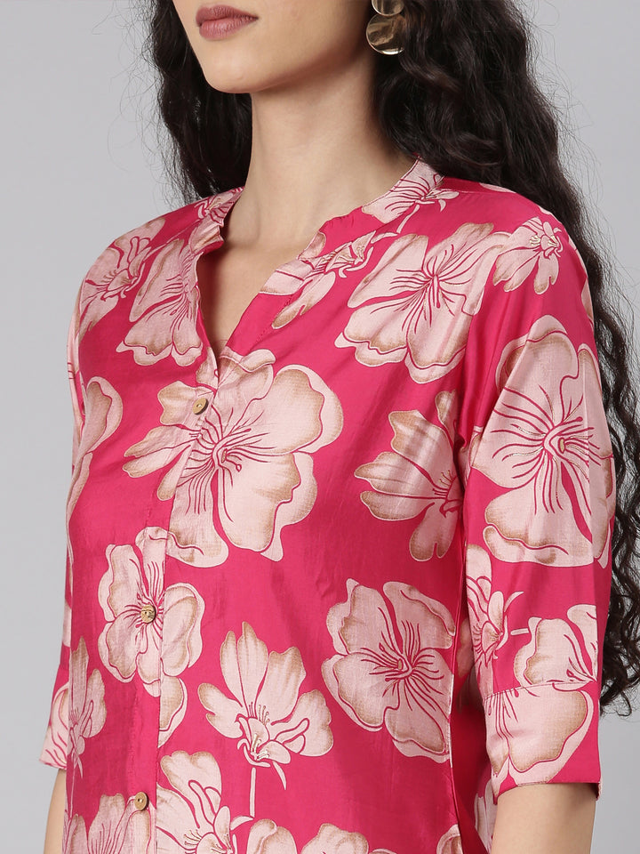 Neerus Maroon modal printed kurta floral straight cut - detail view 2