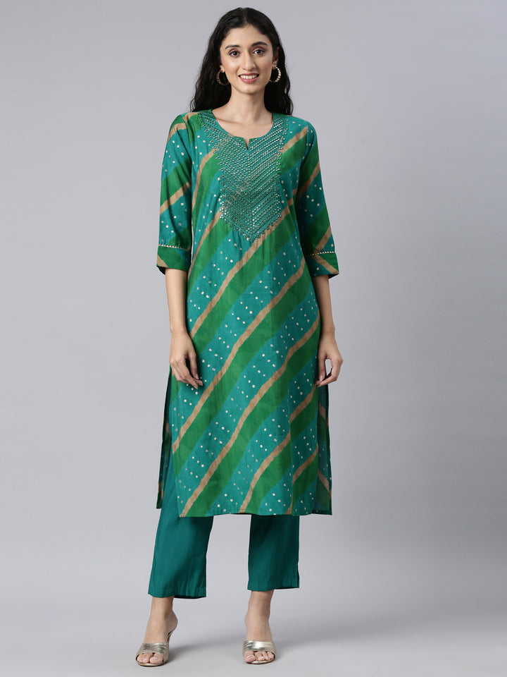 Neerus Green cotton panelled straight suit set - front view