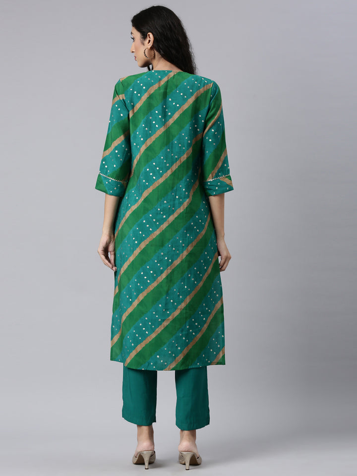 Neerus Green cotton panelled straight suit set - side view