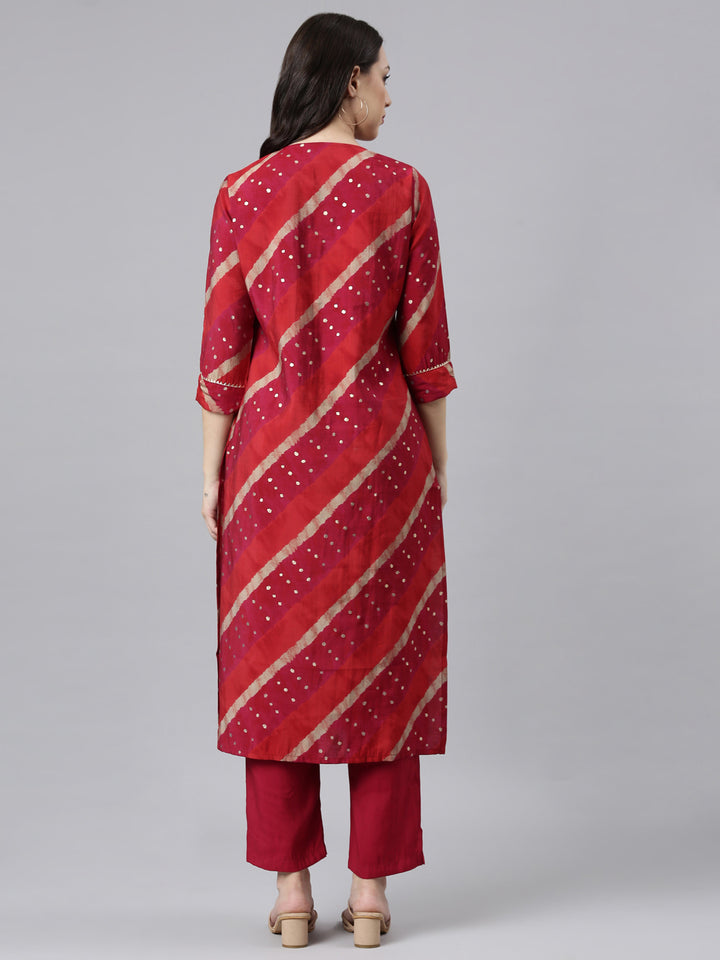 Neerus Pink cotton panelled straight kurta set - side view