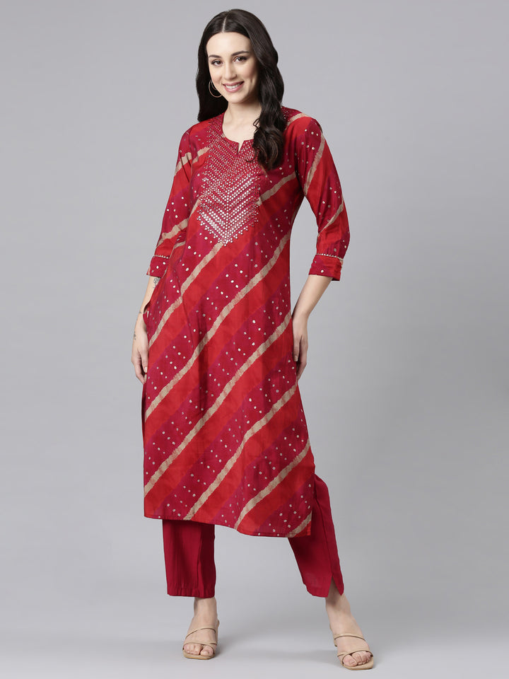 Neerus Pink cotton panelled straight kurta set - detail view 2
