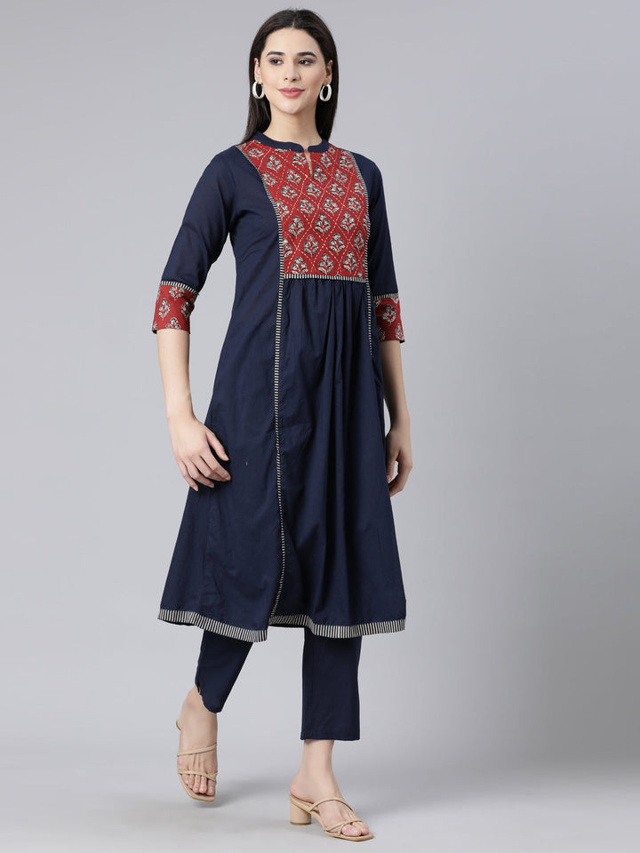 Neerus Blue printed straight kurta set with trousers - side view