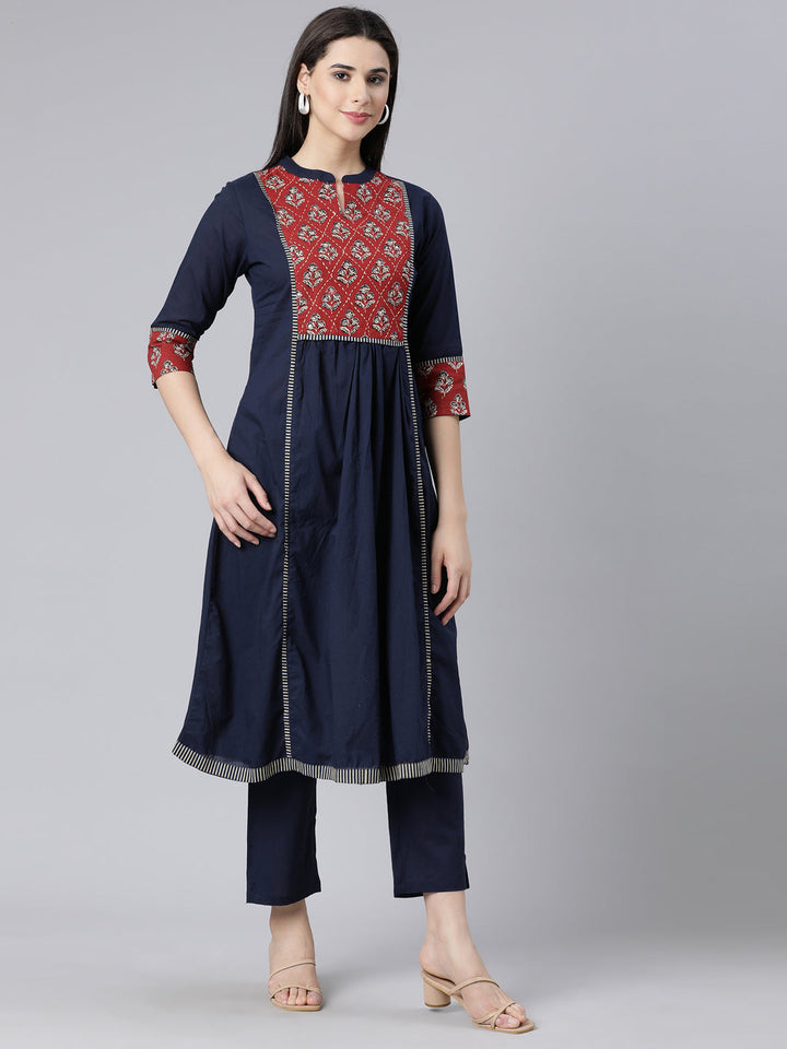 Neerus Blue printed straight kurta set with trousers - detail view 3