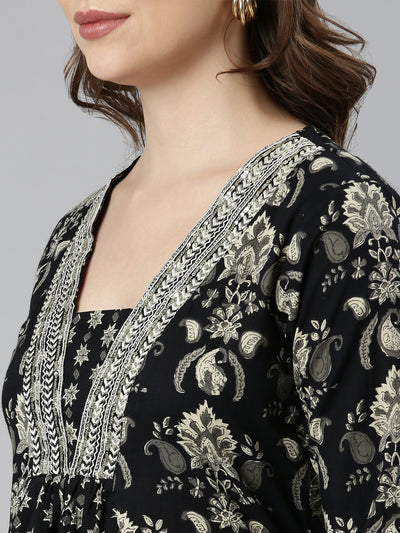 Neerus Black Regular Straight Floral Kurta And  Trousers With Dupatta
