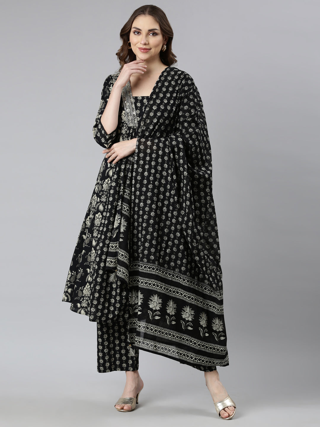 Neerus Black Regular Straight Floral Kurta And  Trousers With Dupatta