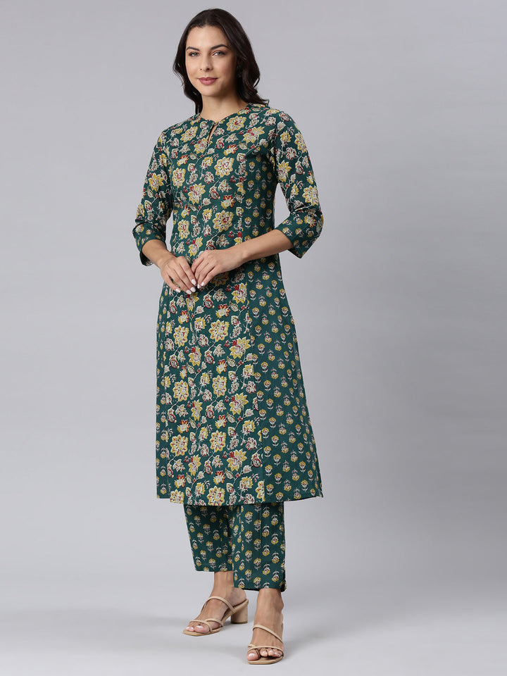 Neerus Green printed straight suit set panelled kurta with dupatta - back view