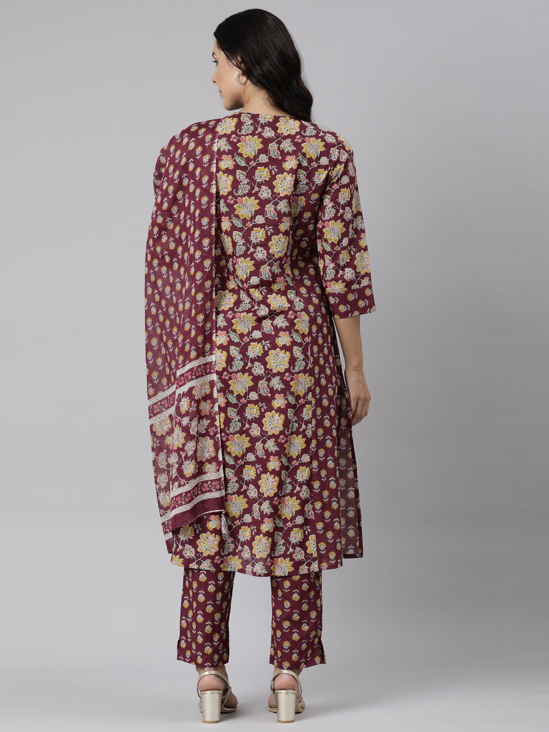Neerus Purple printed straight suit set - detail view 1