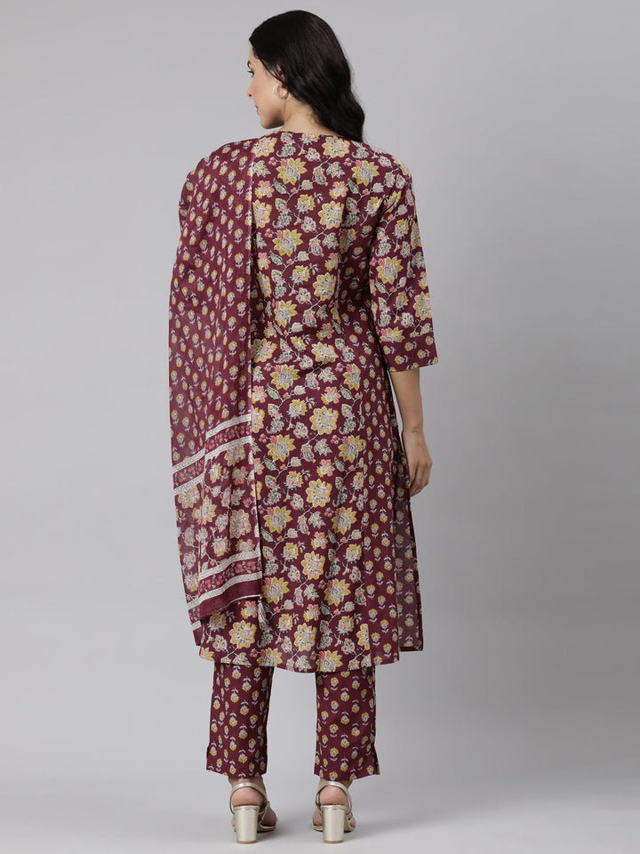 Neerus Purple printed straight suit set - detail view 1