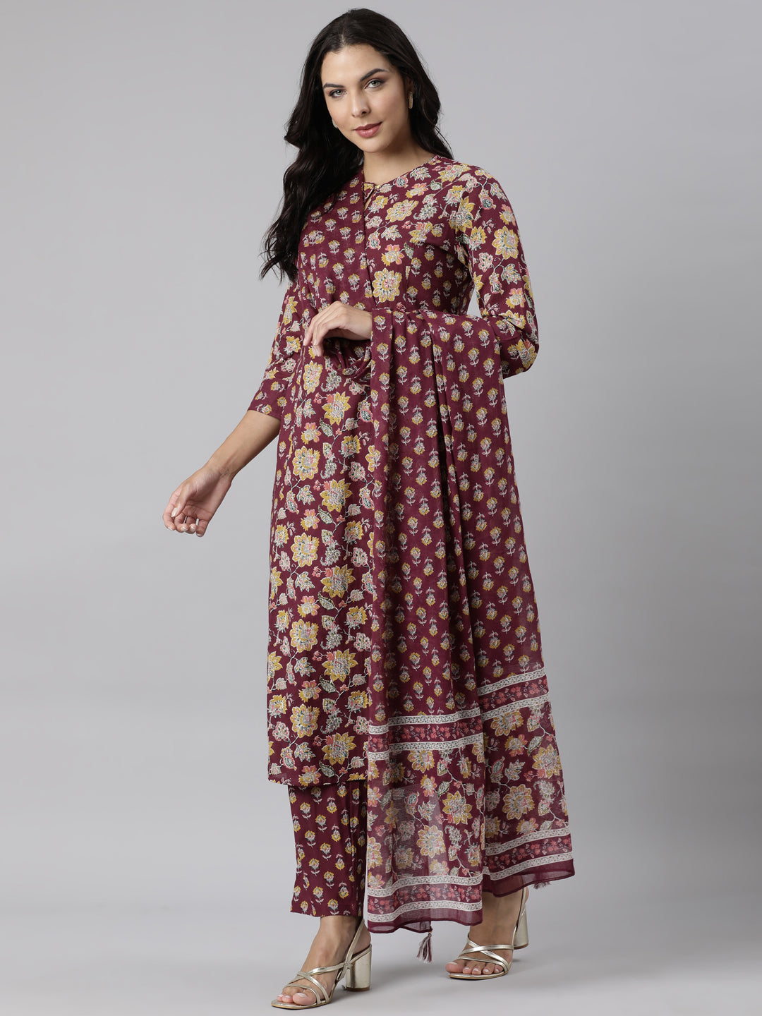 Neerus Purple printed straight suit set - detail view 3