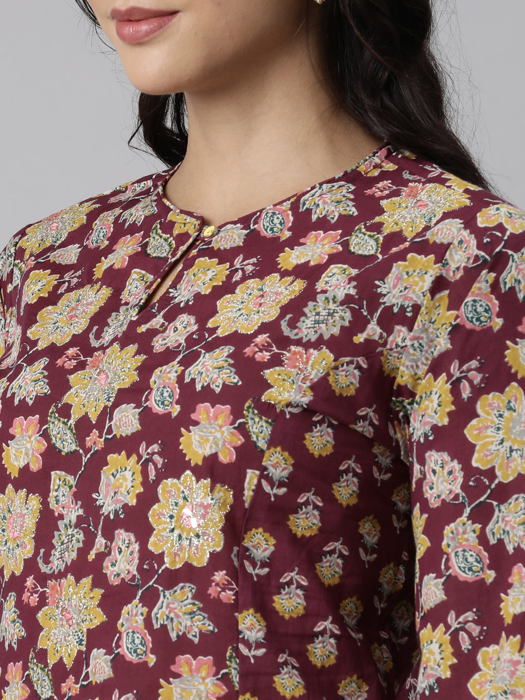 Neerus Purple printed straight suit set - detail view 2