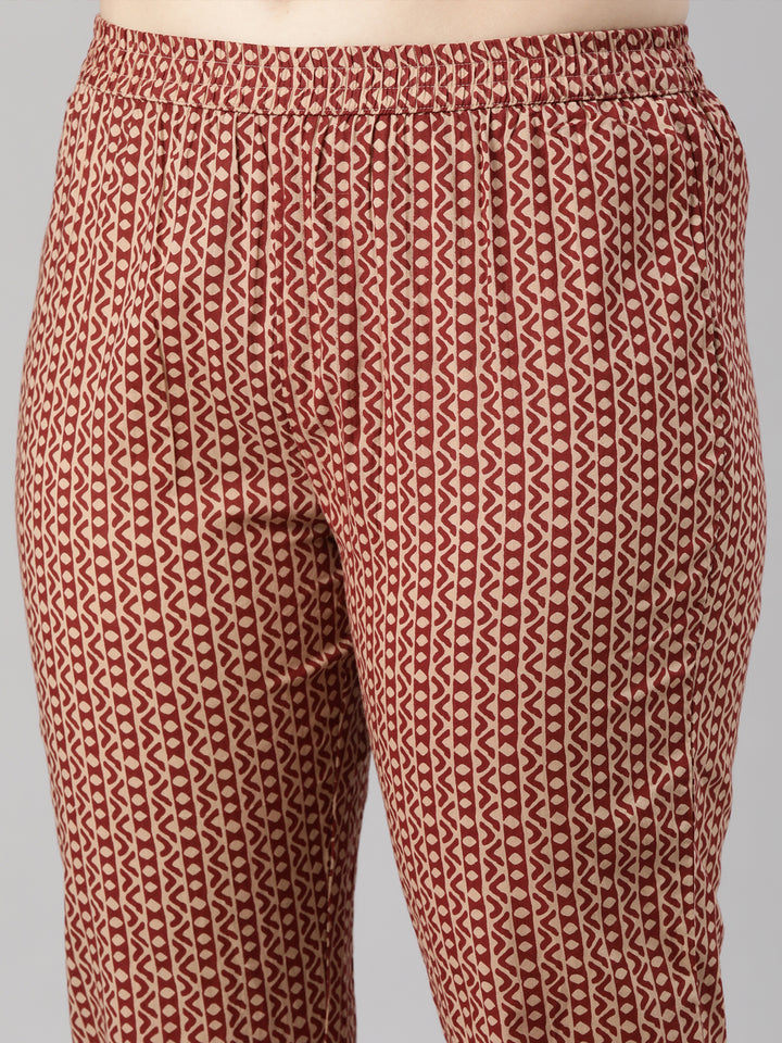 Neerus Maroon printed floral straight suit set - detail view 3