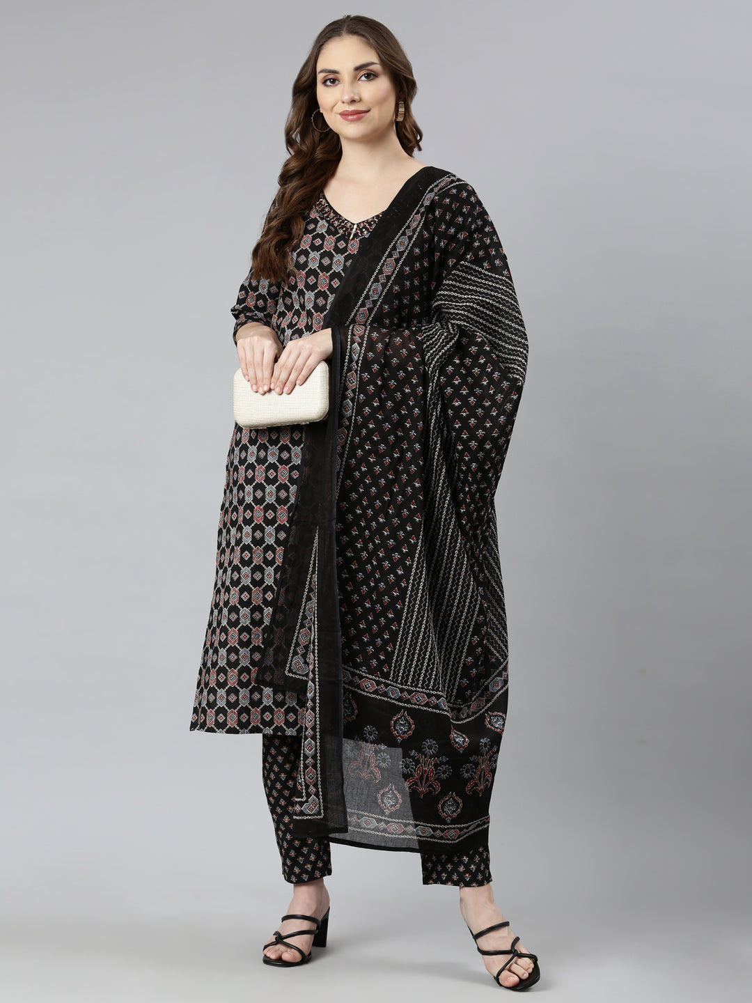 Neerus Black cotton printed straight suit set - detail view 1