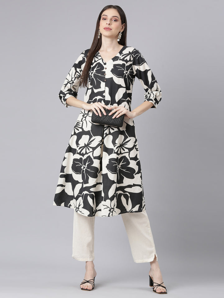 Neerus Black Printed Straight Kurta and Trousers