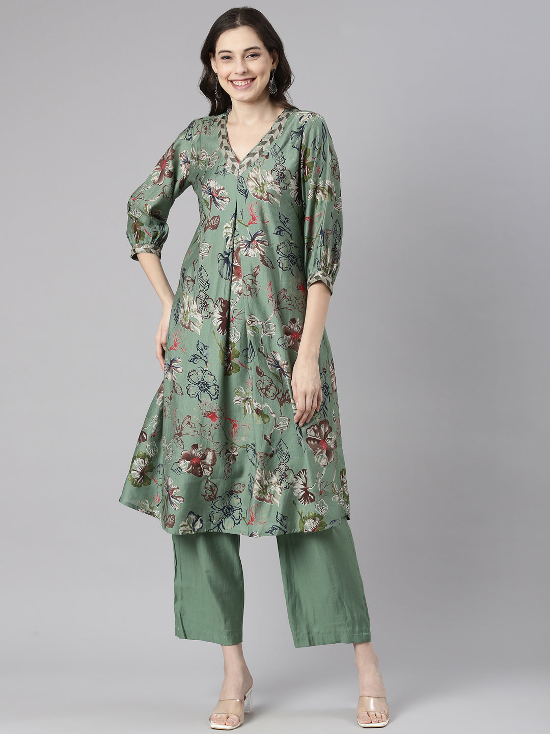 Neerus Green Printed Straight Kurta and Trousers