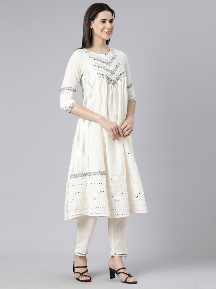 Neerus White cotton embroidered suit set panelled kurta with dupatta - side view