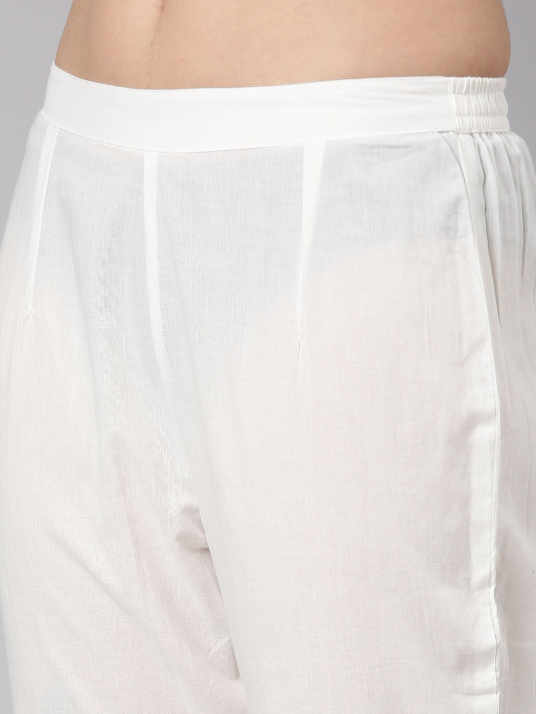 Neerus White Regular Scalloped Floral Kurta And  Trousers With Dupatta