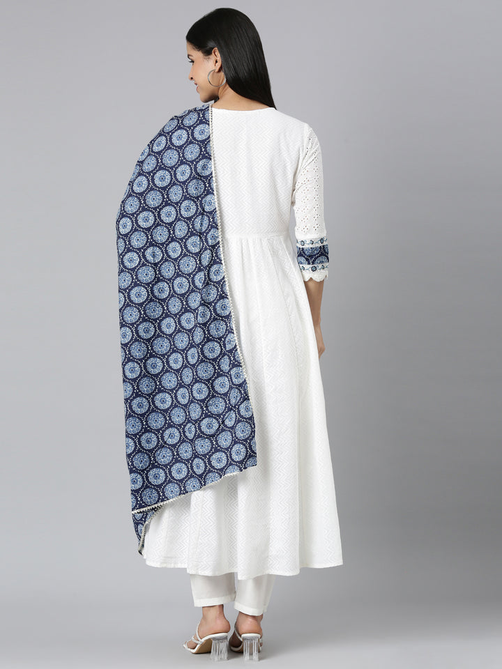Neerus White cotton solid pleated suit set - side view