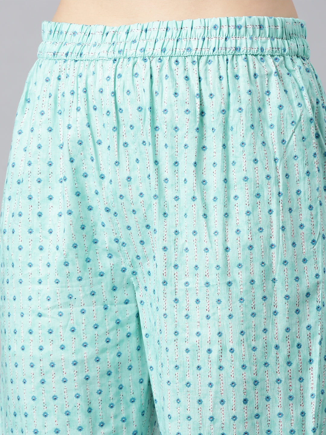 Neerus Green cotton panelled straight suit set - detail view 3