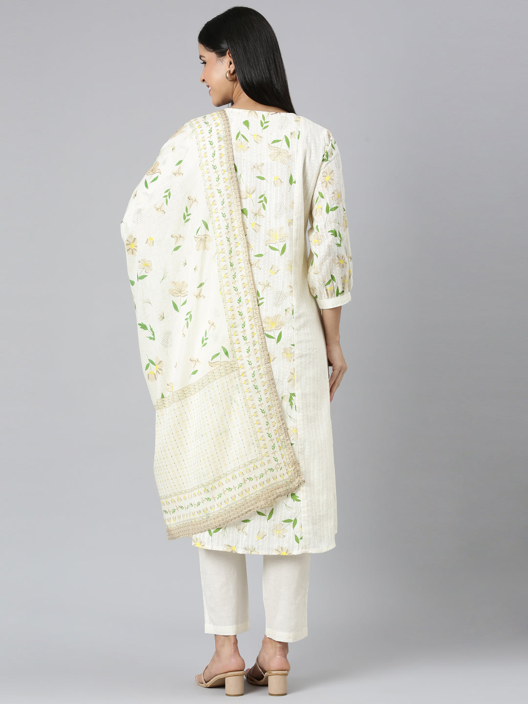 Neerus White printed straight suit set - side view