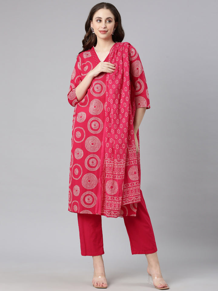 Neerus Rani pink Printed Straight Kurta and Trousers With Dupatta