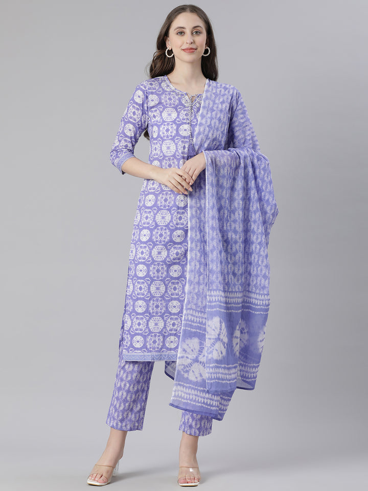 Neerus Lavender Printed Straight Kurta and Trousers With Dupatta