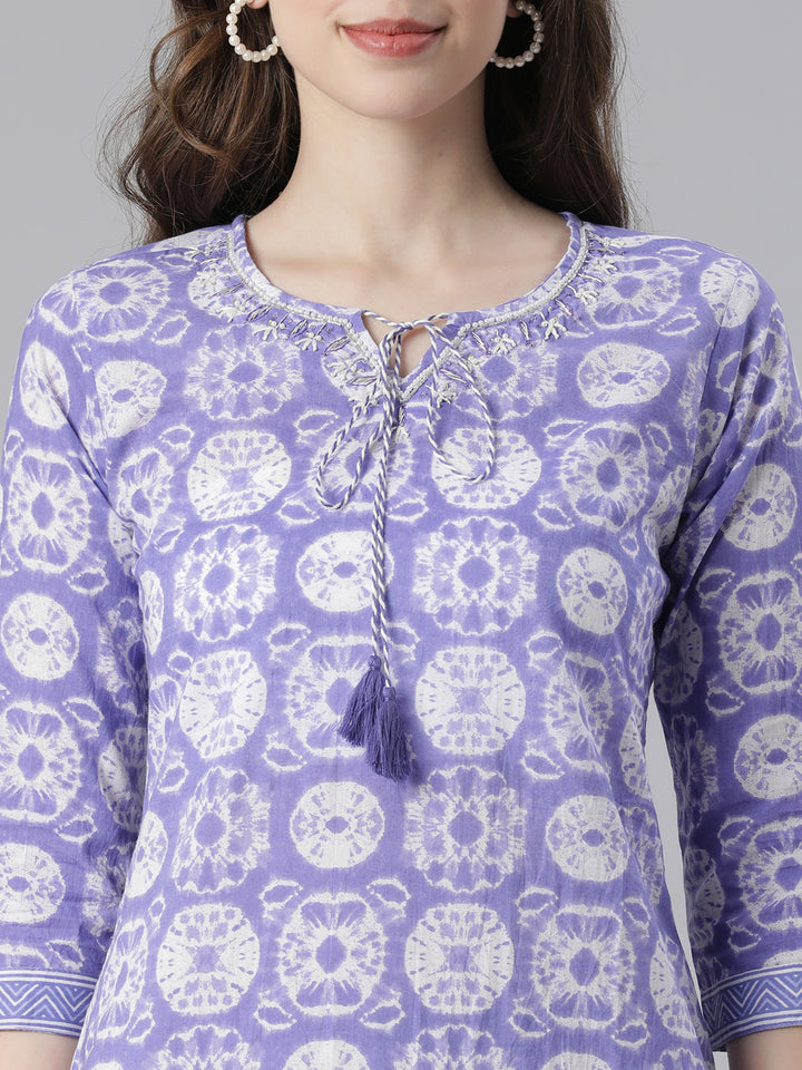 Neerus Lavender Printed Straight Kurta and Trousers With Dupatta