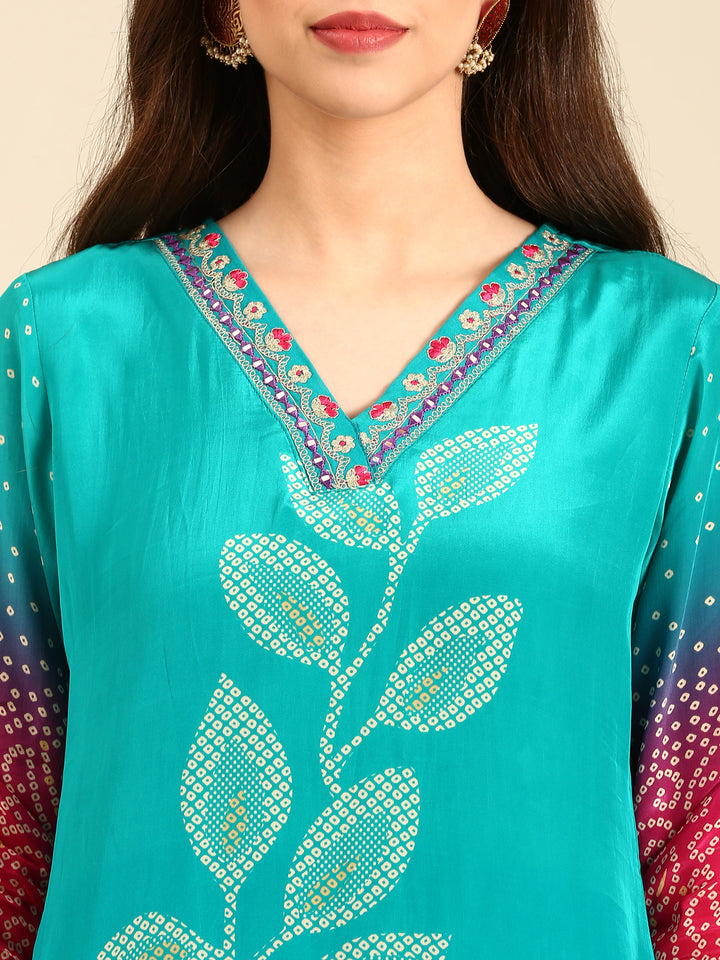 Green two colored crepe bandhani printed three piece suit set