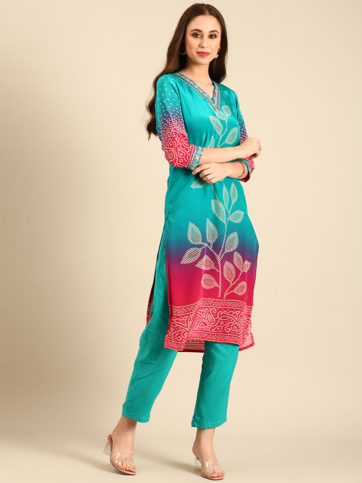 Green two colored crepe bandhani printed three piece suit set