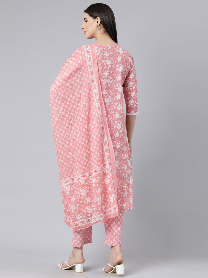 Neerus Pink cotton printed suit set - detail view 1