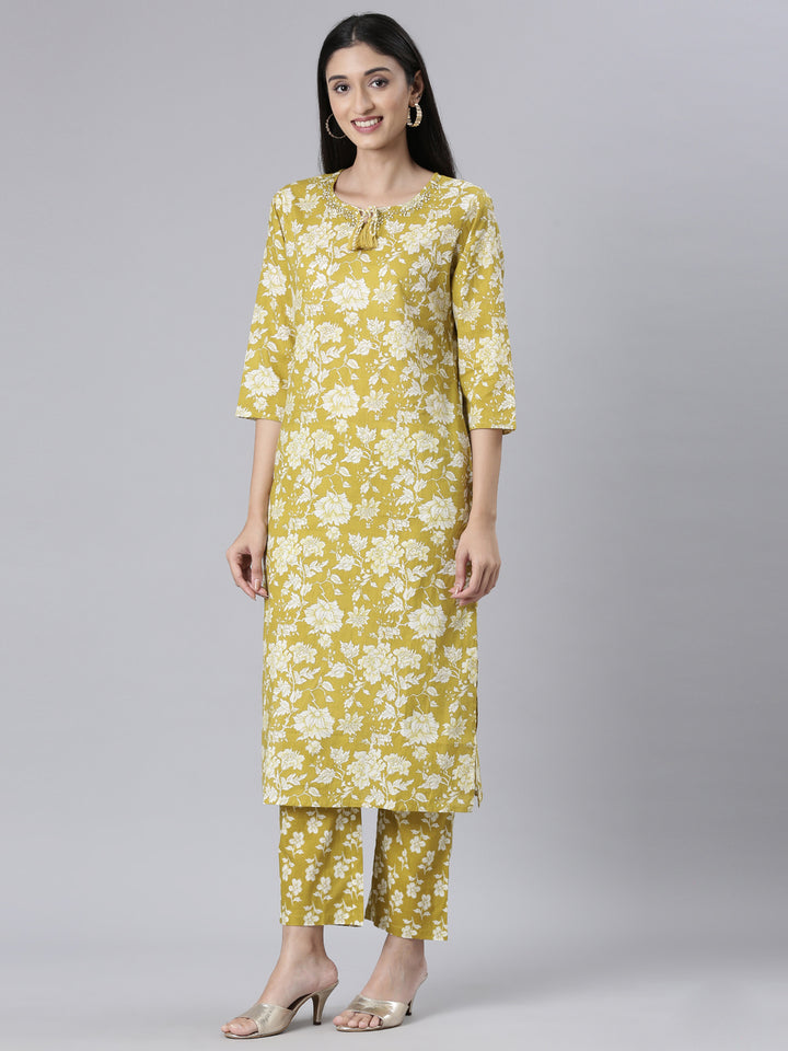 Neerus Green Printed Straight Kurta and Trousers With Dupatta
