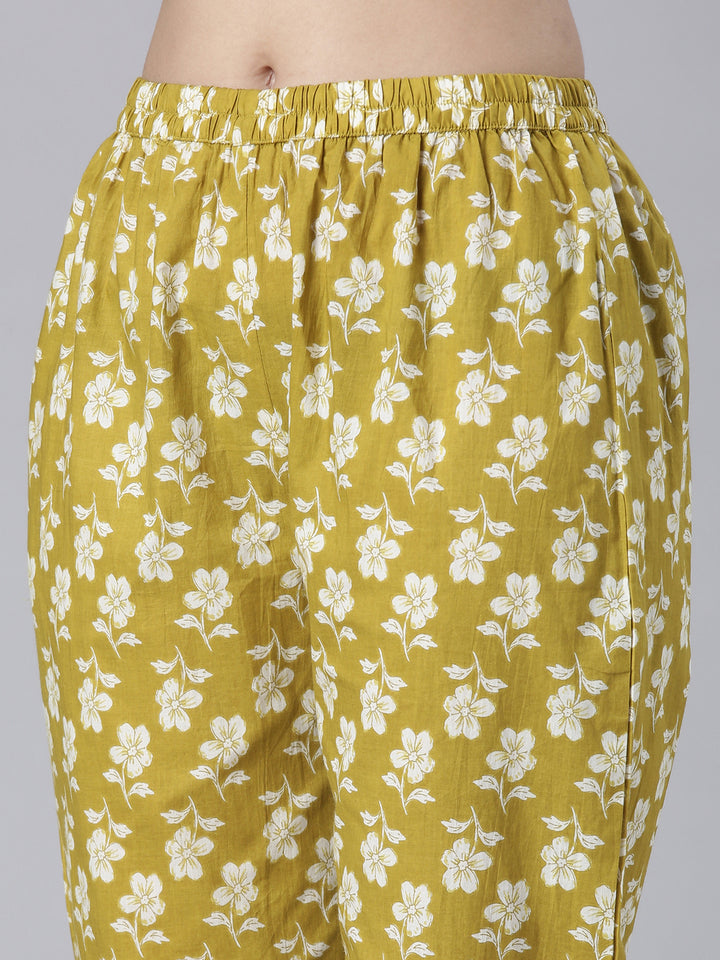 Neerus Green Printed Straight Kurta and Trousers With Dupatta