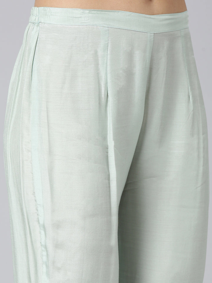 Neerus Green Casual Solid Straight Kurta and Trousers