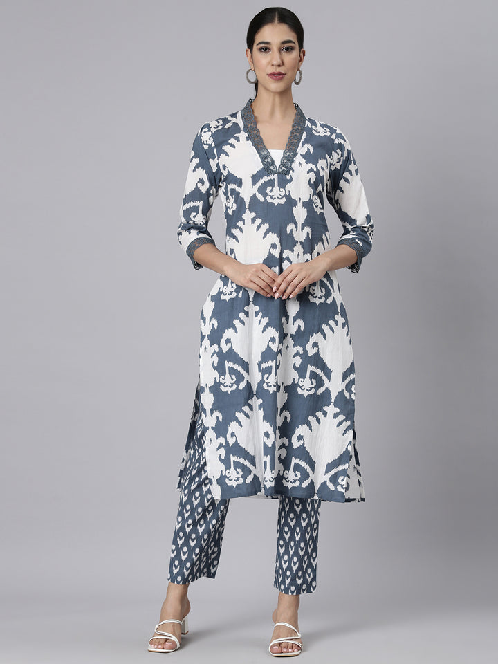 Neerus Grey Printed Straight Kurta and Trousers