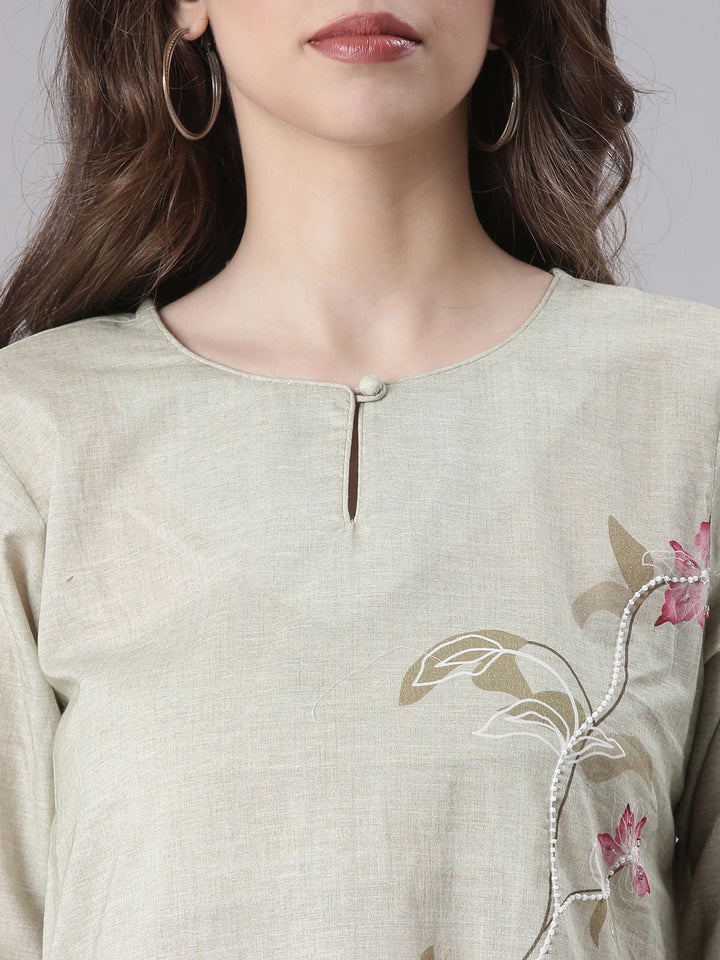Neerus Green Solid Straight Kurta and Trousers With Dupatta