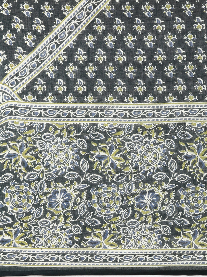 Neerus Green Printed Straight Kurta and Trousers With Dupatta